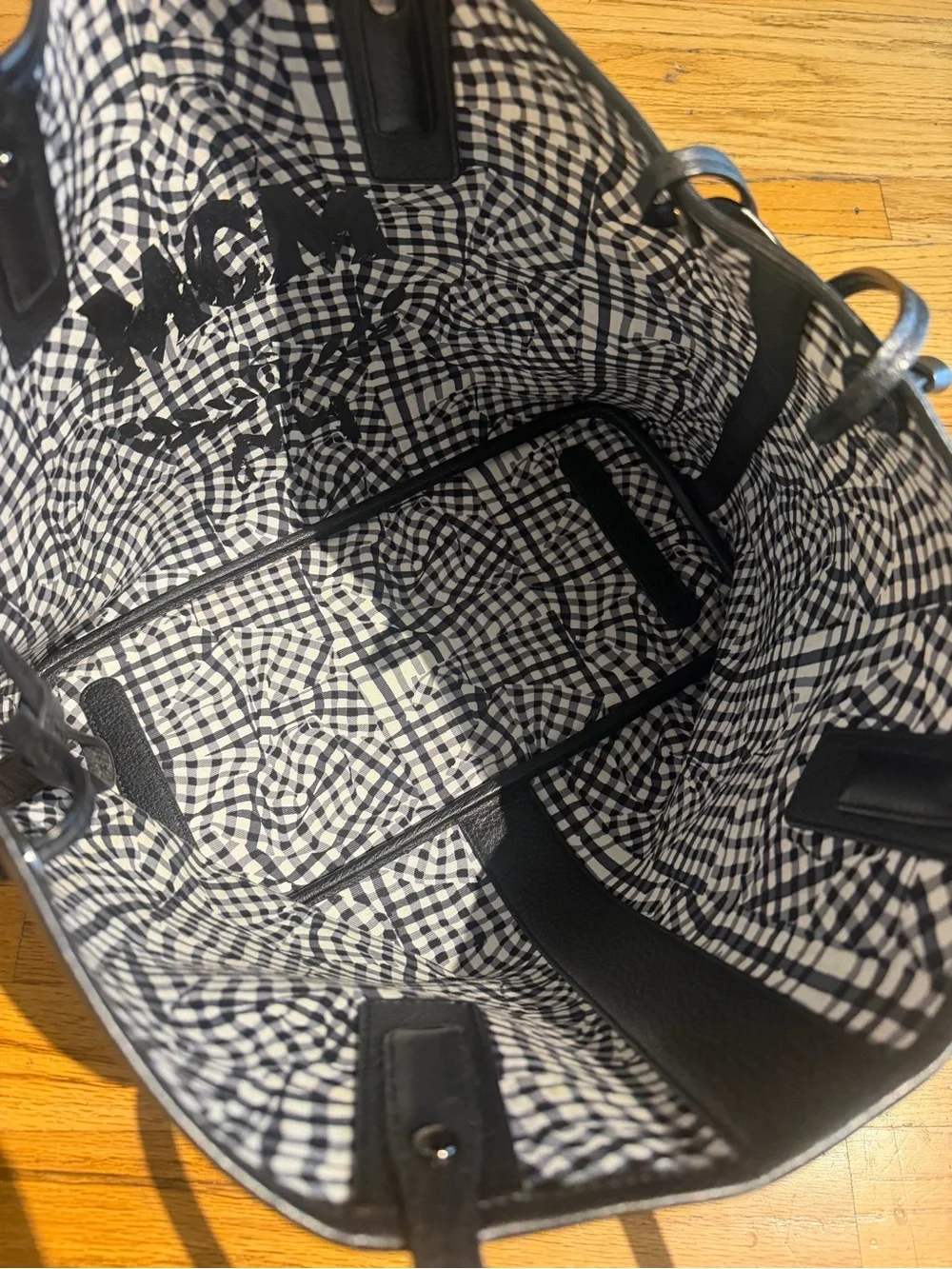 MCM Black Logo-Print Reversible Gingham Tote - Picture 3 of 4